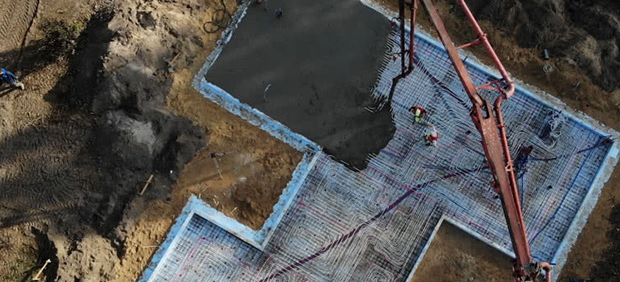 Concrete pump Ystradgynlais